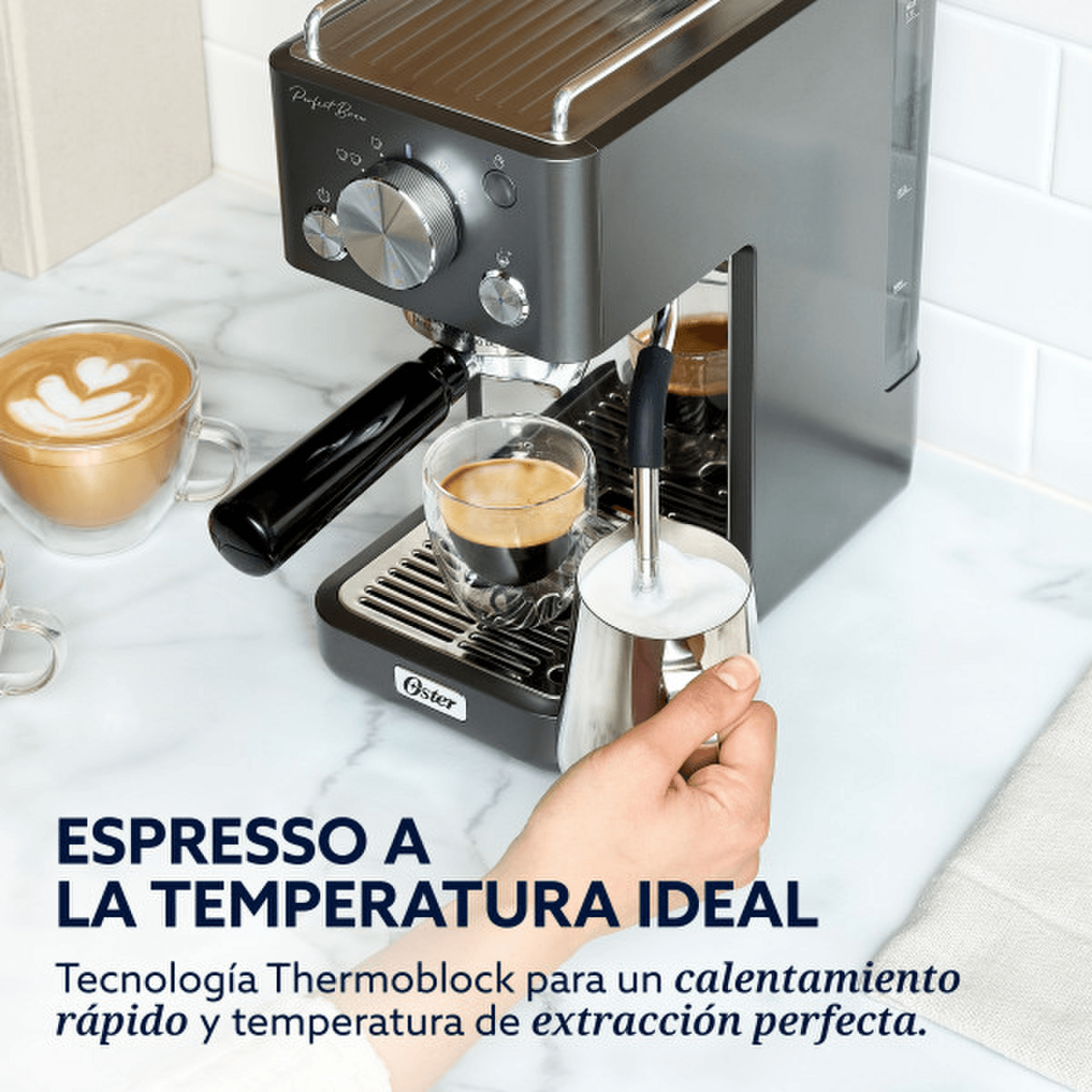 Cafetera Espresso Oster Perfect Brew 15 Bares 58 mm Compacta, máquina de café con tecnología Thermoblock.