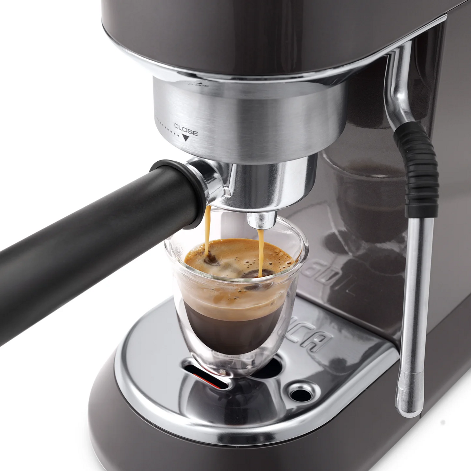 Cafetera DeLonghi Espresso Dedica Arte Gris DeLonghi New Horizons Chile New Horizons NHT.cl