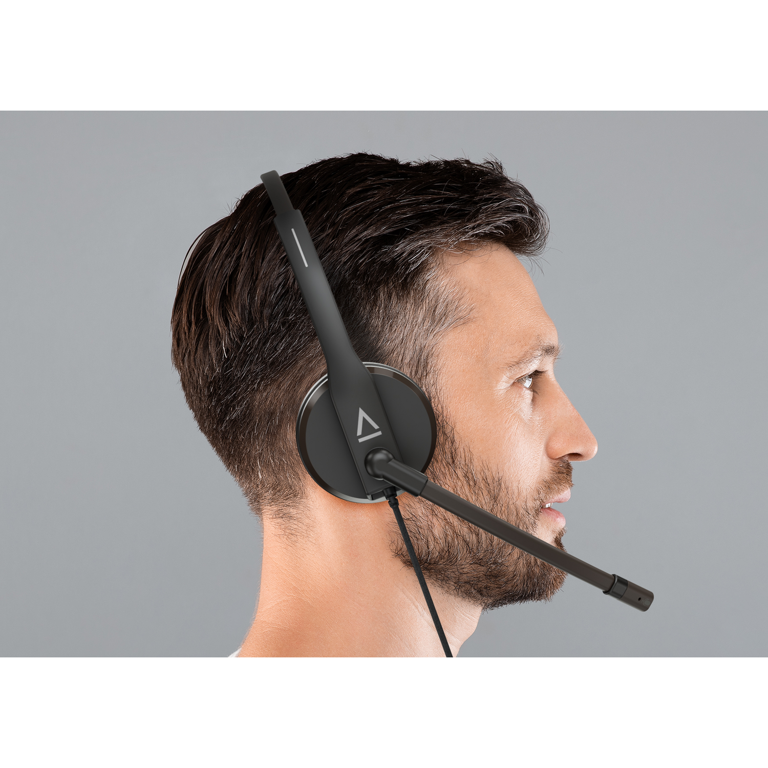 Audifono Headset Creative HS-230 Negro USB y 3.5 Creative New Horizons Chile New Horizons NHT.cl