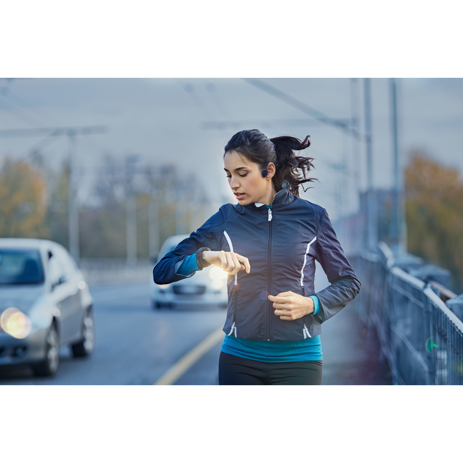 Audifono Cond Osea Creative Outlier Free Pro Bt 5.3 IPX8 Az Creative New Horizons Chile New Horizons NHT.cl