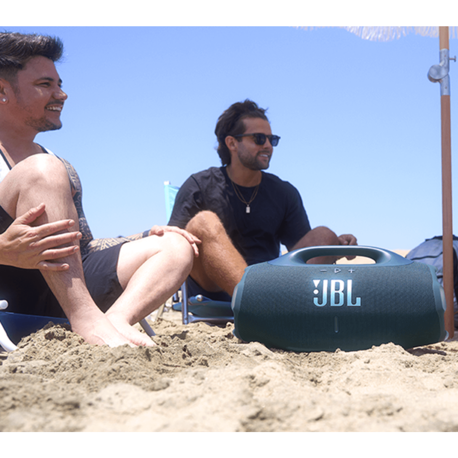 Parlante JBL Boombox 4 Tipo Bazooka Sonido Potente Negro