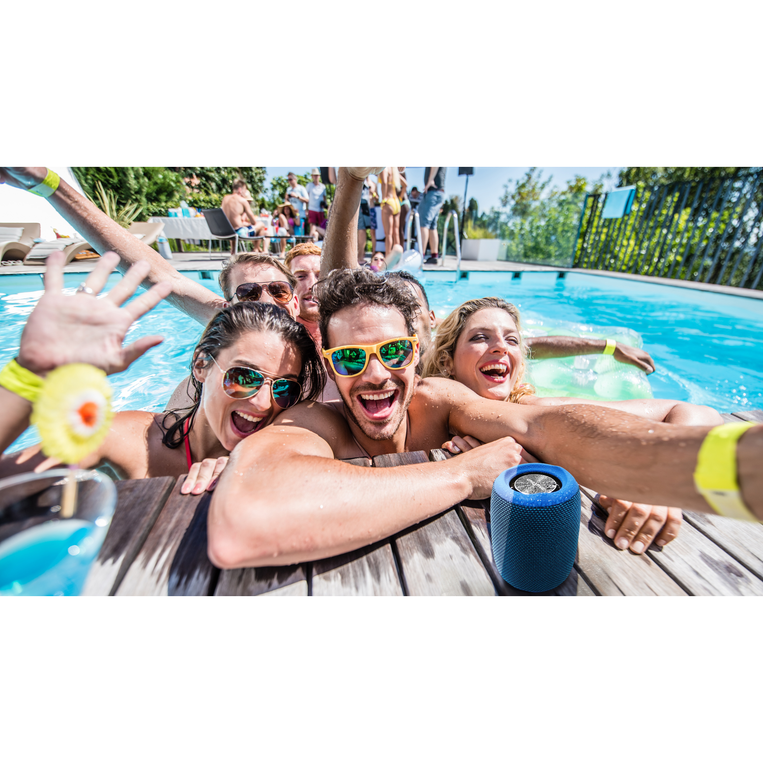 Parlante Portatil Creative Muvo Play Azul Creative New Horizons Chile New Horizons NHT.cl