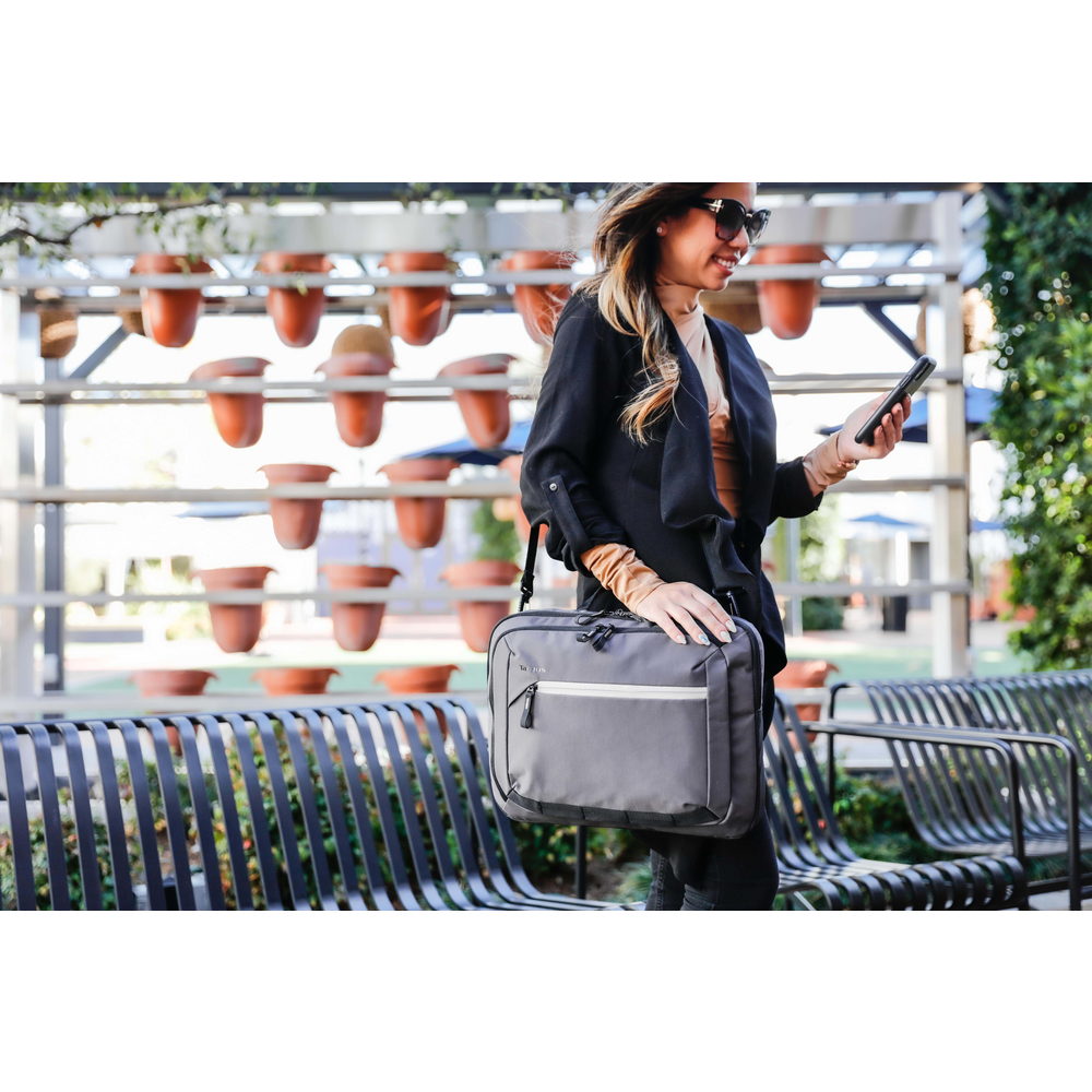 Bolso TARGUS City 13-14 Fusion Convertible TBM571 Targus New Horizons Chile New Horizons NHT.cl