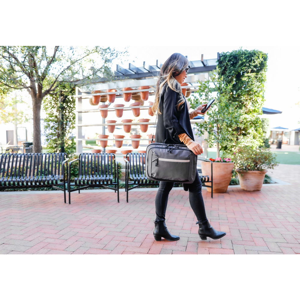 Bolso TARGUS City 13-14 Fusion Convertible TBM571 Targus New Horizons Chile New Horizons NHT.cl