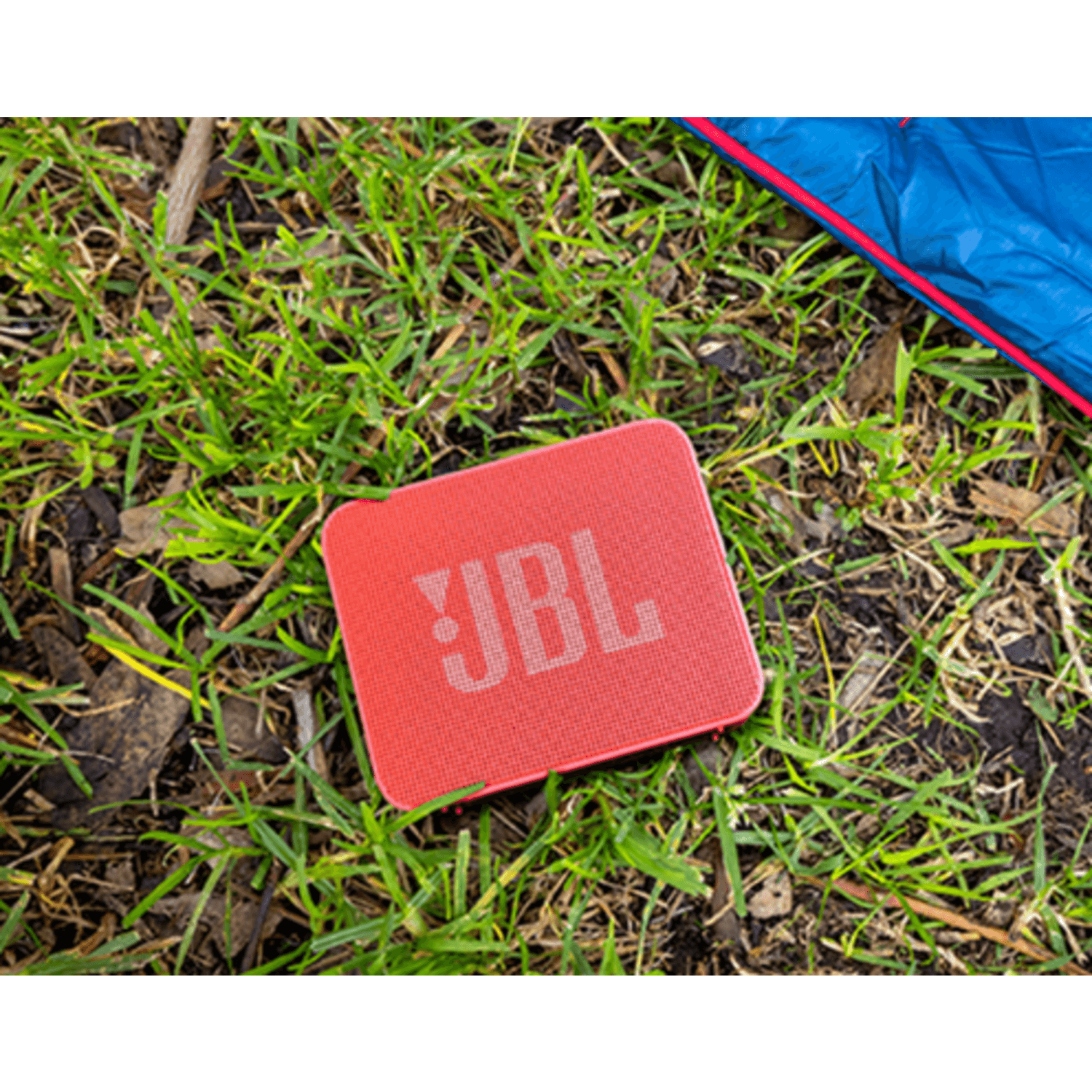Parlante JBL Go Essential 2 Portatil Bluetooth IP67 5H Rojo