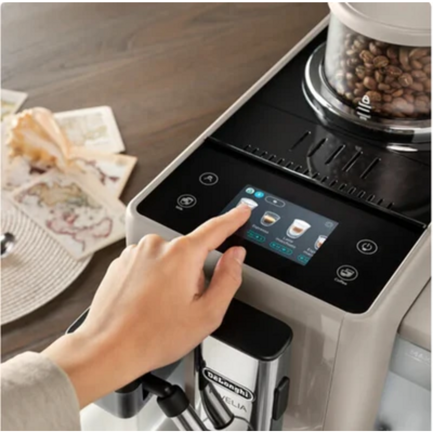 Cafetera DeLonghi Rivelia Superautomática Café 250g Beige